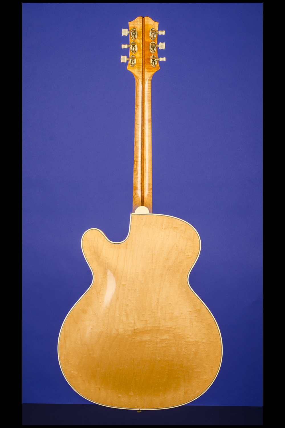 Zephyr De Luxe Regent Guitars | Fretted Americana Inc.